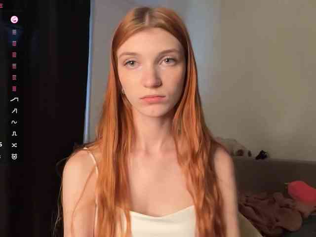 MadonnaVanson webcam