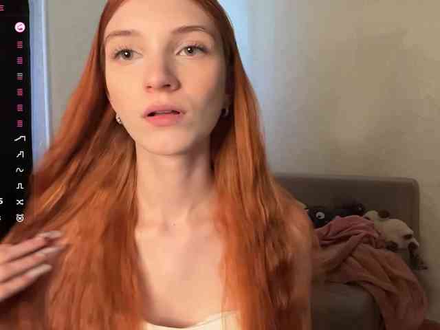 Model: MadonnaVanson