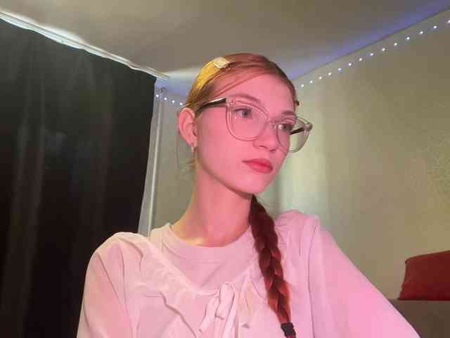 MadonnaVanson webcam