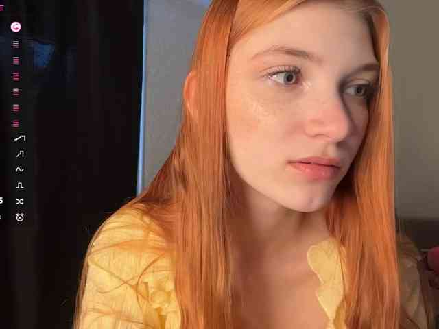MadonnaVanson webcam