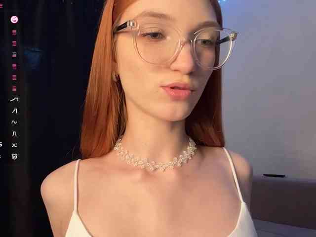 MadonnaVanson webcam