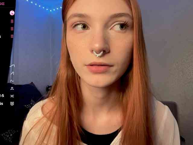 MadonnaVanson webcam