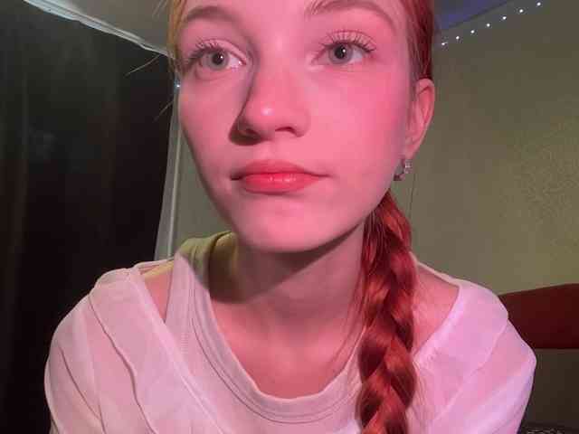 MadonnaVanson webcam