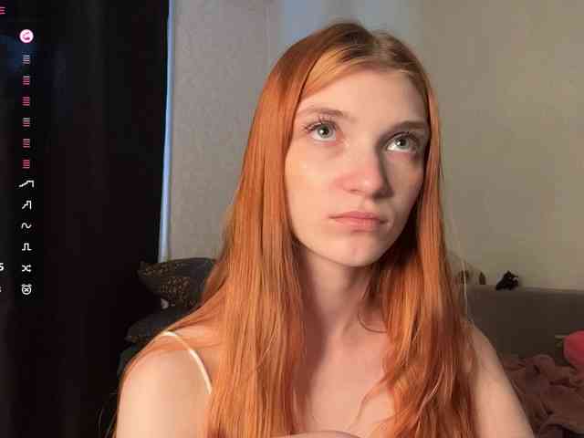 MadonnaVanson webcam