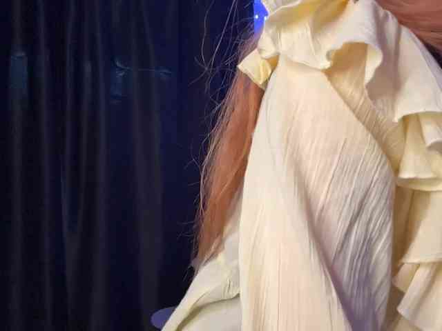 MadonnaVanson webcam