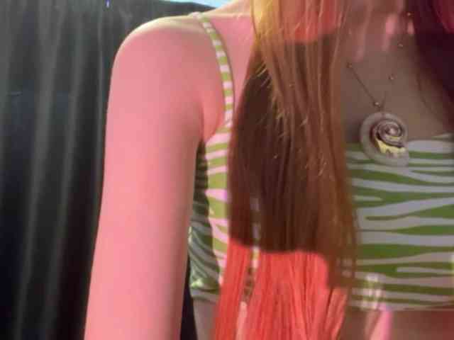 MadonnaVanson webcam