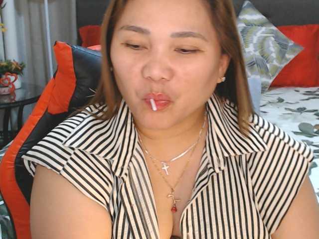 AsianHotMama143