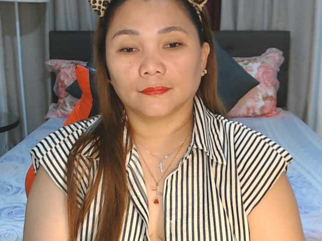 AsianHotMama143