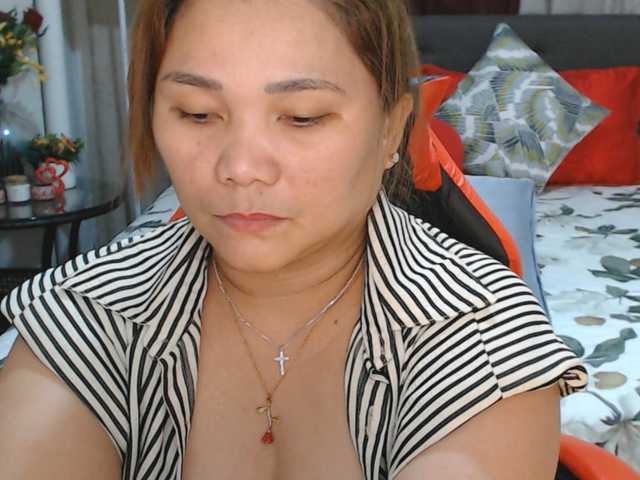 AsianHotMama143
