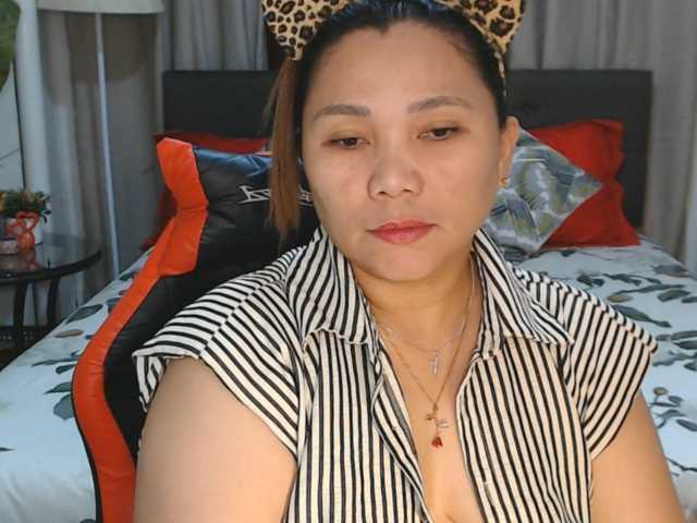 AsianHotMama143