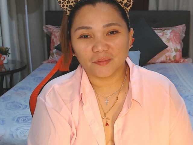 AsianHotMama143