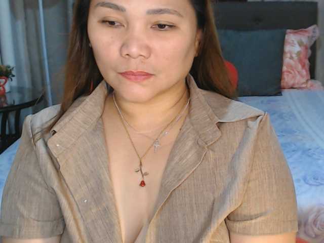 AsianHotMama143