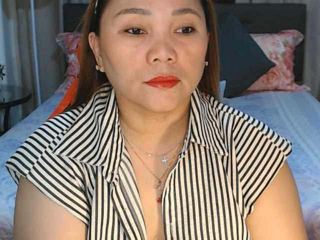 AsianHotMama143 webcam bongacams model stream image