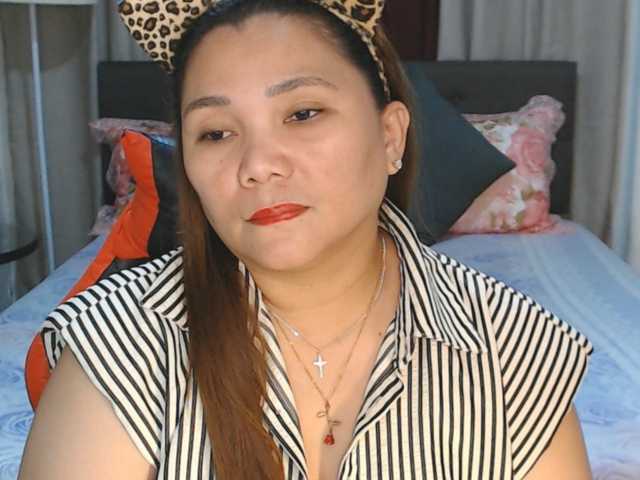 AsianHotMama143