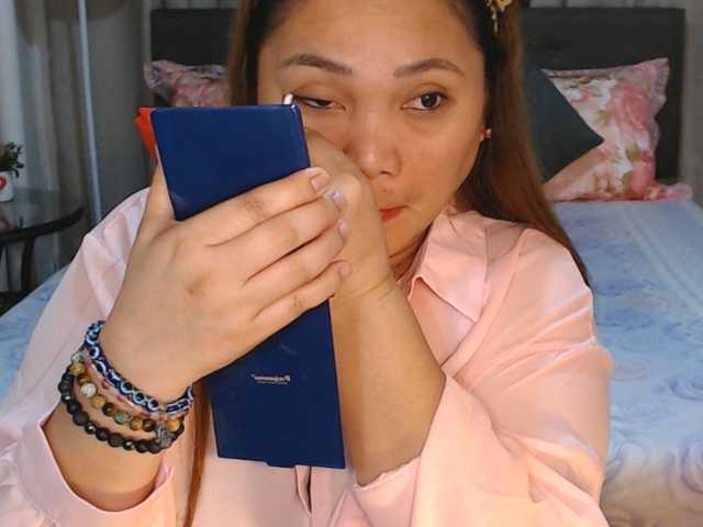 AsianHotMama143 live cam on BongaCams