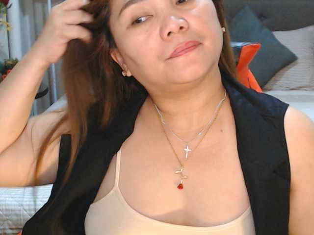 AsianHotMama143