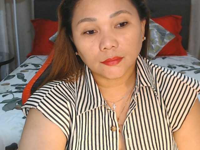 AsianHotMama143