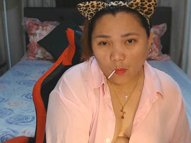 AsianHotMama143