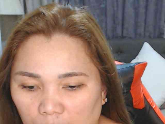 AsianHotMama143