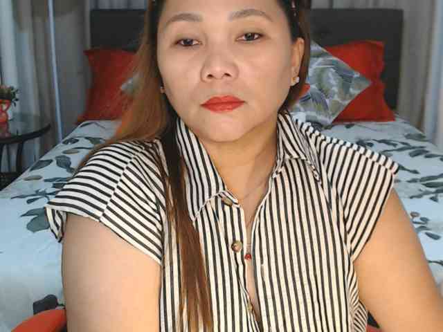 AsianHotMama143