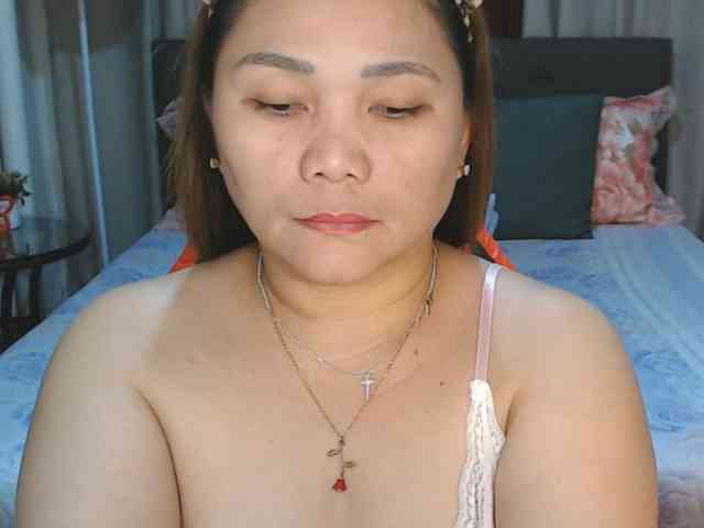 AsianHotMama143