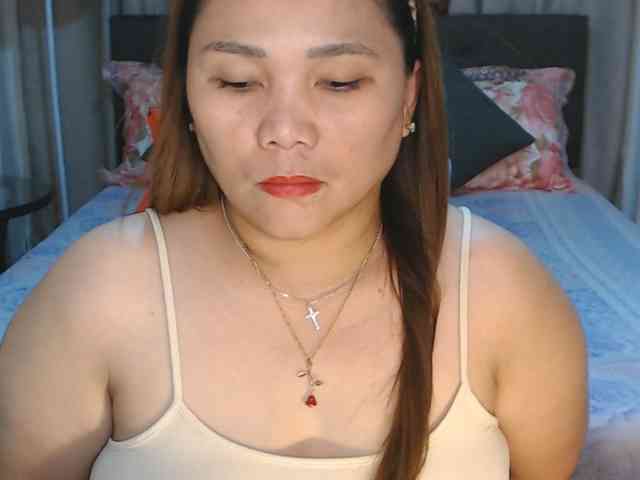 AsianHotMama143