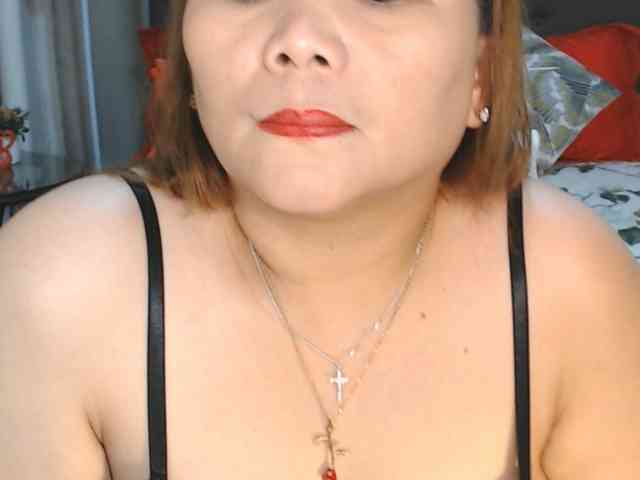 AsianHotMama143