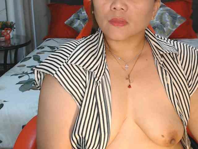AsianHotMama143