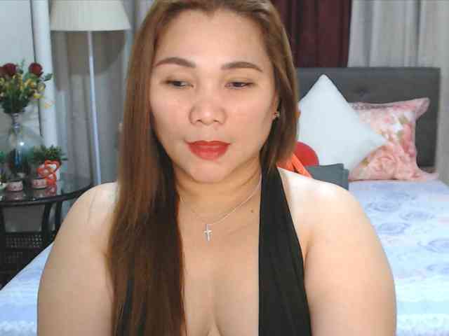 AsianHotMama143