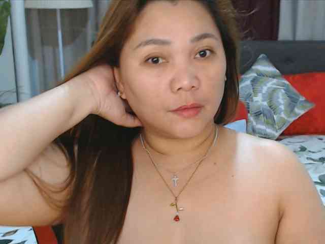 AsianHotMama143