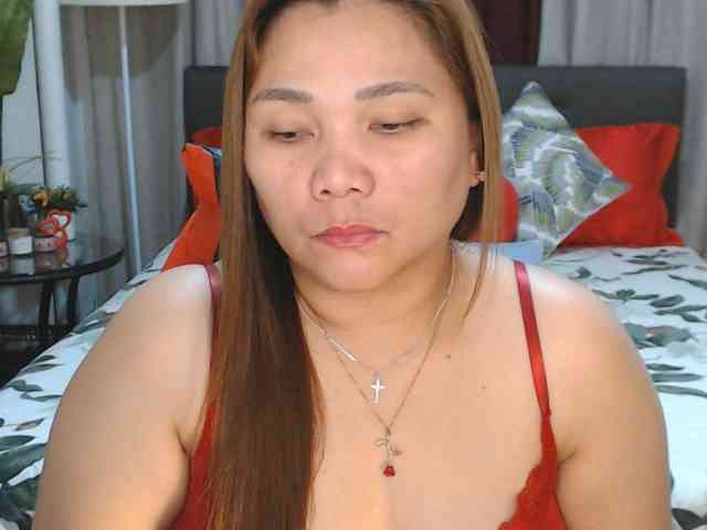 AsianHotMama143