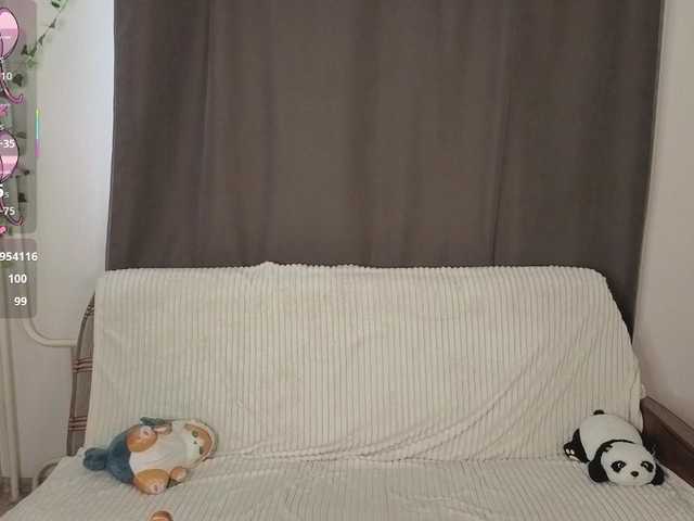 MeganFOXYYY live webcam show