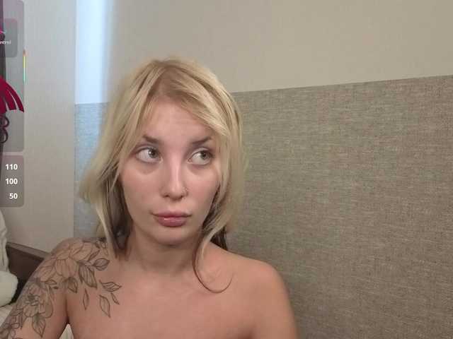 MeganFOXYYY live cam on BongaCams