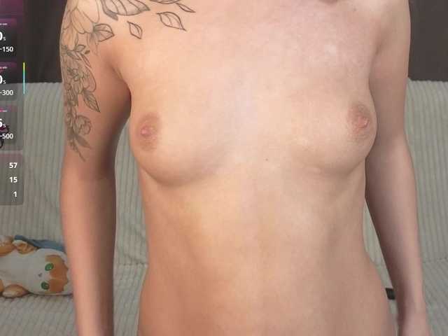 MeganFOXYYY live cam on BongaCams