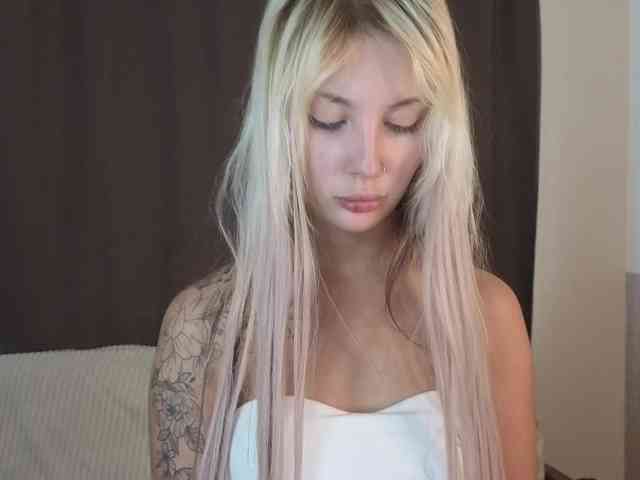 MeganFOXYYY Sex Cam Show