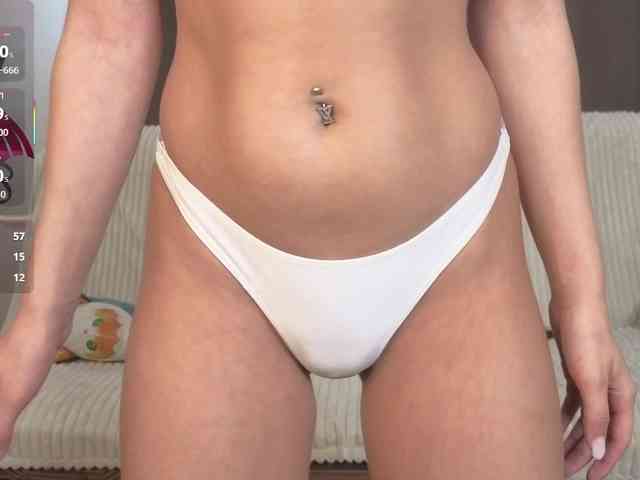 MeganFOXYYY webcam