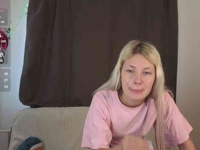 MeganFOXYYY webcam