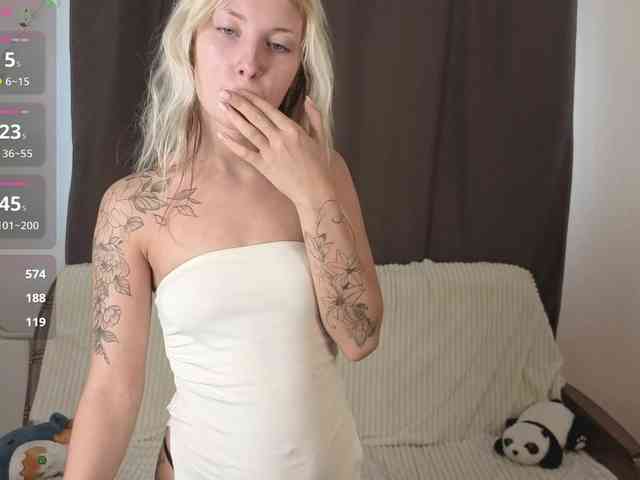 MeganFOXYYY Live Webcam on BongaCams
