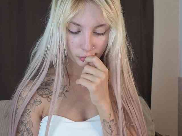 MeganFOXYYY Sex Cam Show