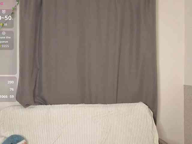 MeganFOXYYY webcam