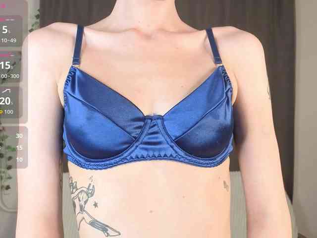 MeganFOXYYY webcam