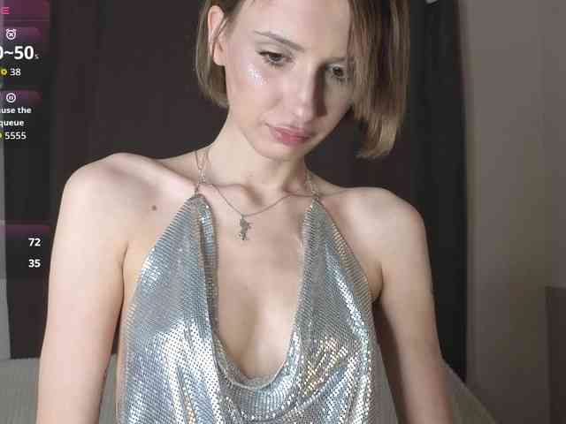 MeganFOXYYY webcam