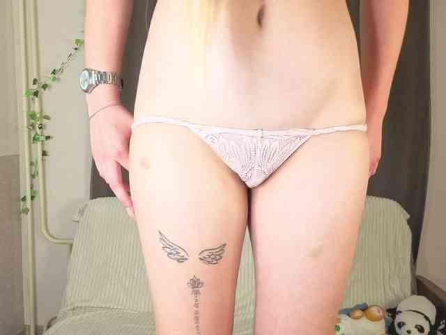 MeganFOXYYY webcam