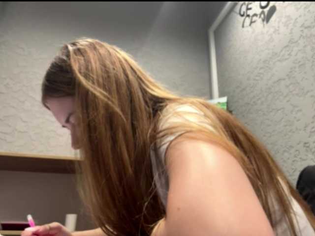 nickalicka live cam on BongaCams