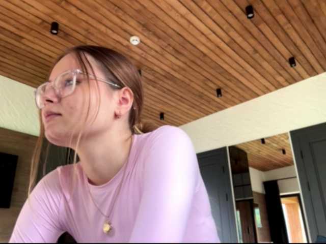 nickalicka live cam on BongaCams