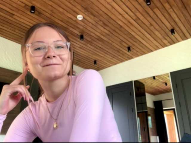 nickalicka live cam on BongaCams
