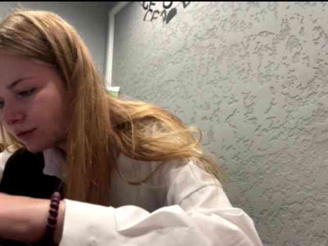 nickalicka webcam