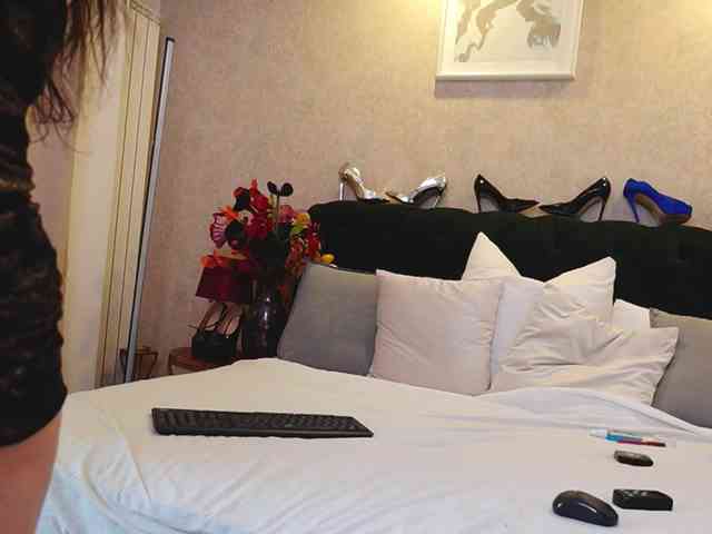 AdiraKane webcam