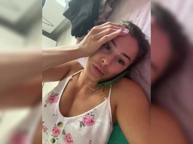 lovelygirls1 cam belle