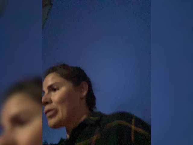 Lovelygirls1 live cam on BongaCams